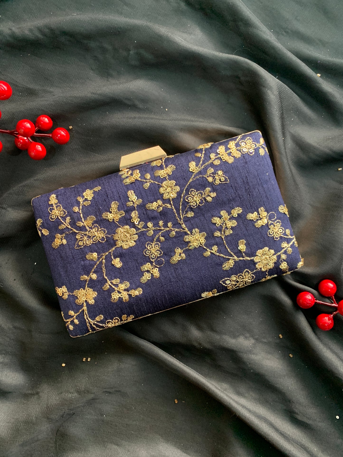 Floral Creeper Clutch