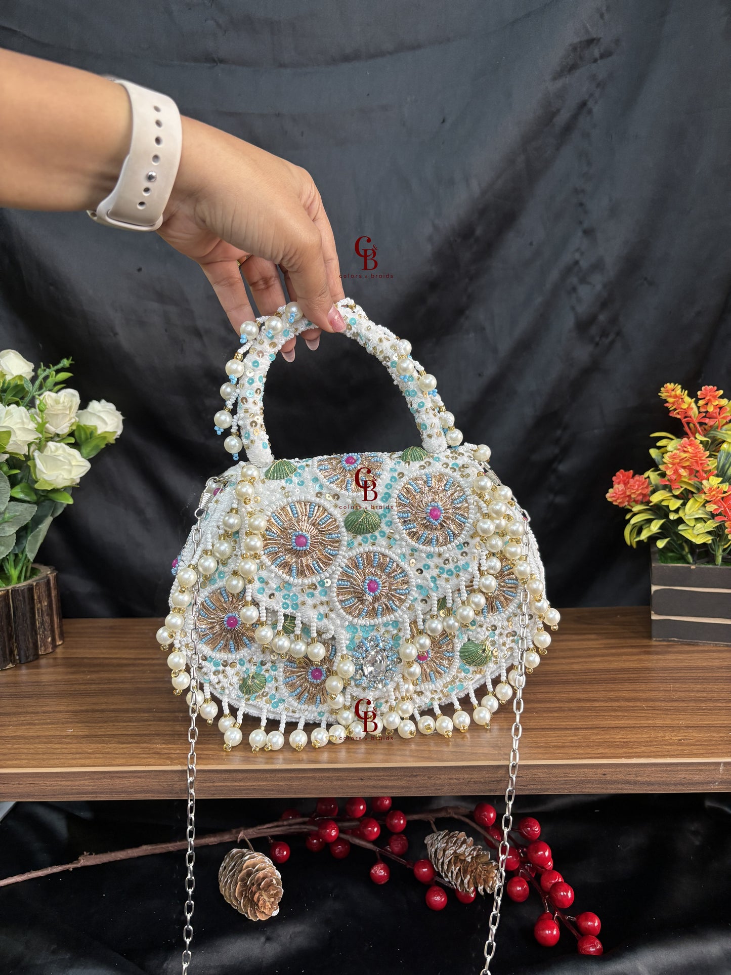 Meher Flap bag - Pearl hangings