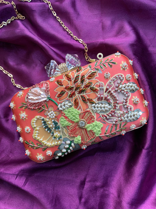 Mehak Clutch