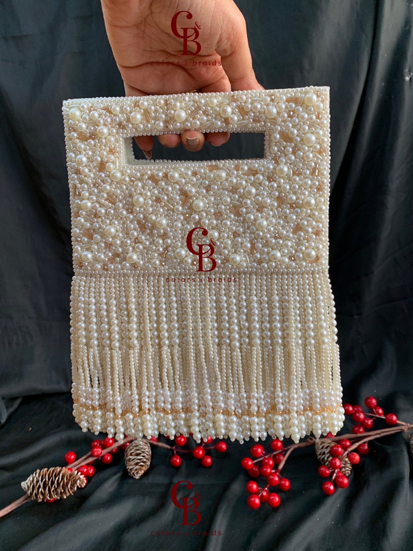 Mahira Pearl Clutch