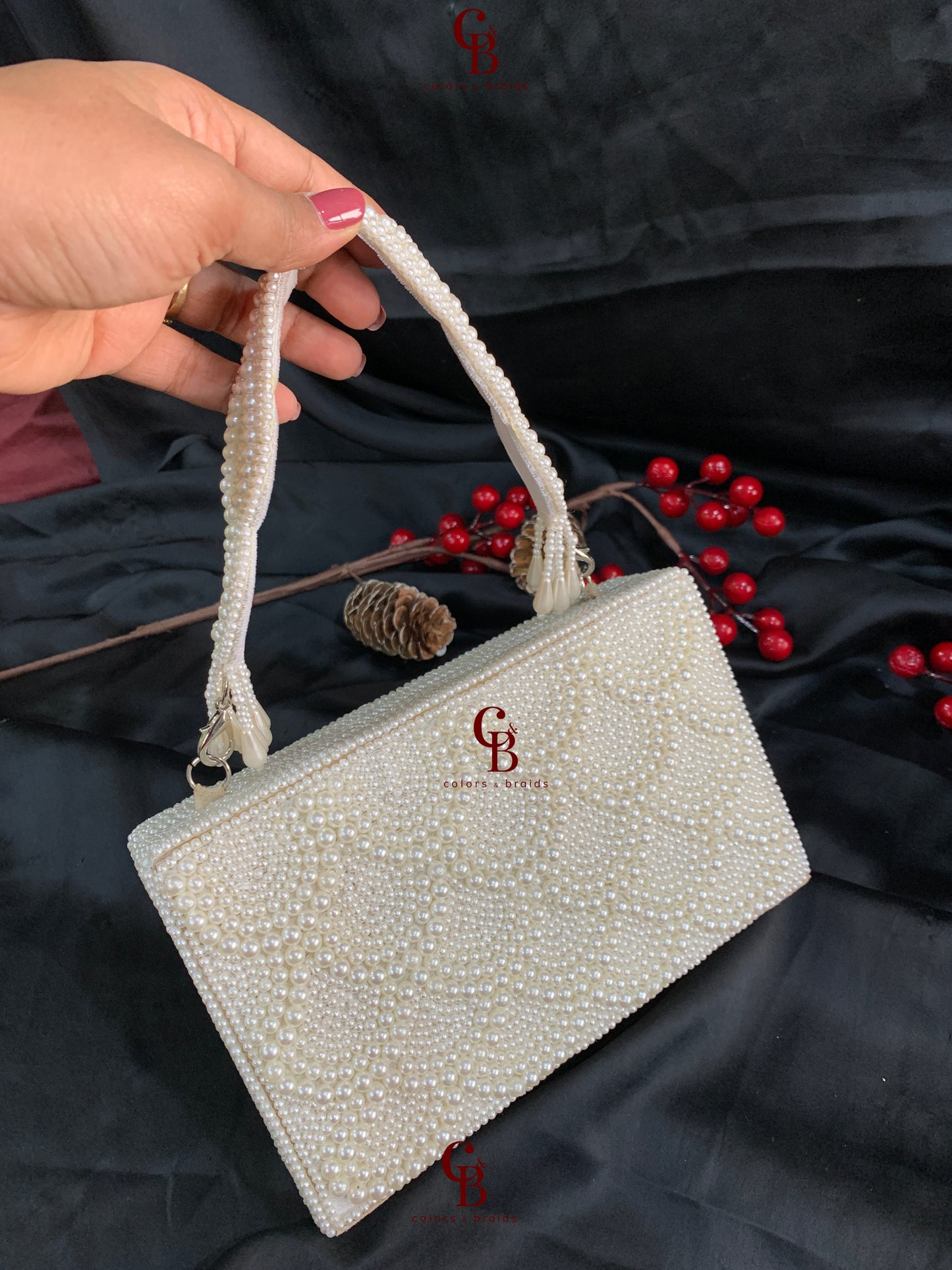 Arsella Pearl Box Clutch