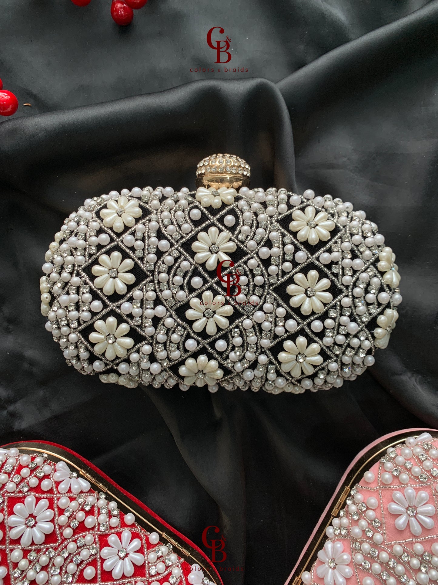 Oval Pearl + Crystals clutch