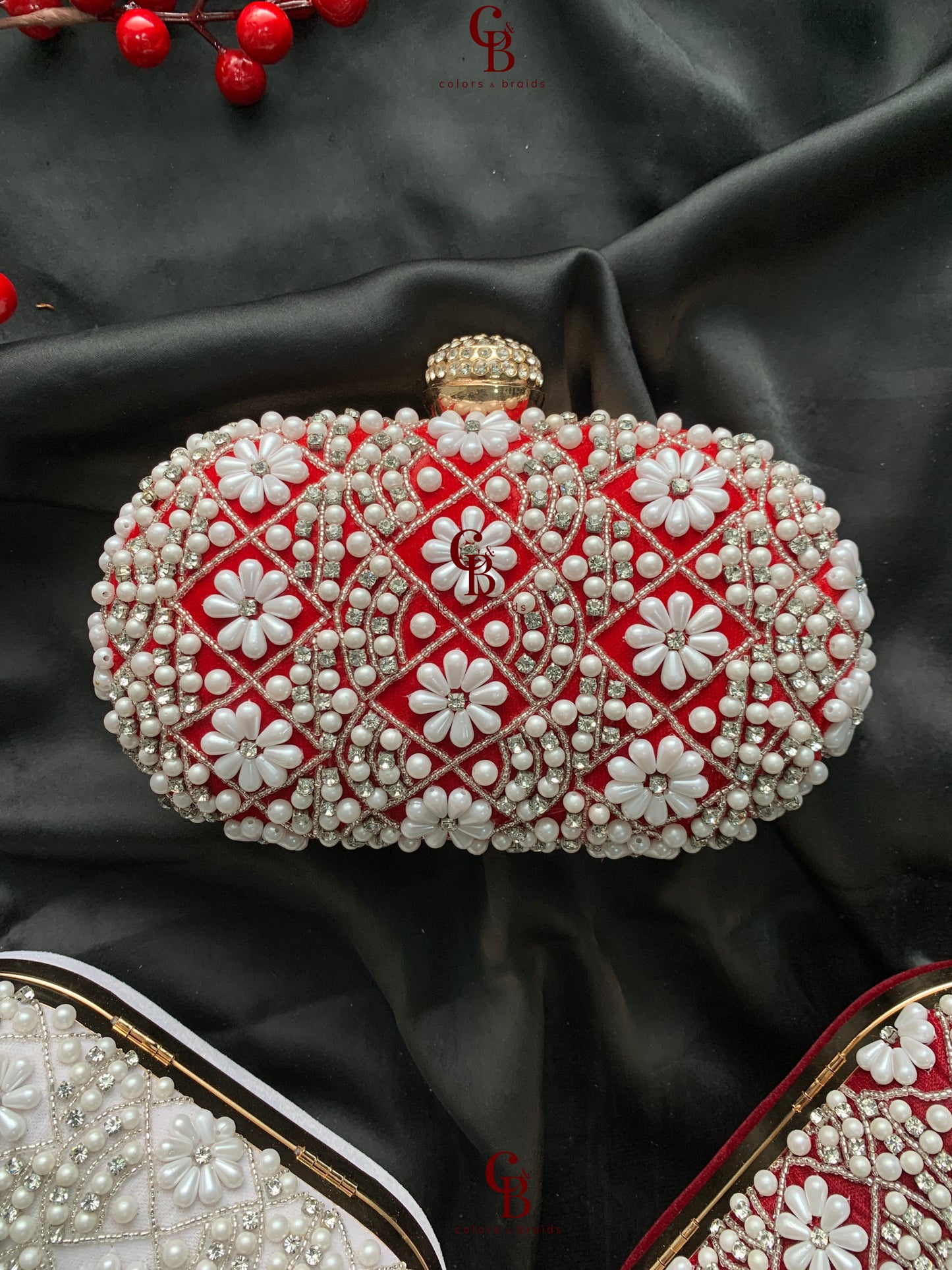 Oval Pearl + Crystals clutch