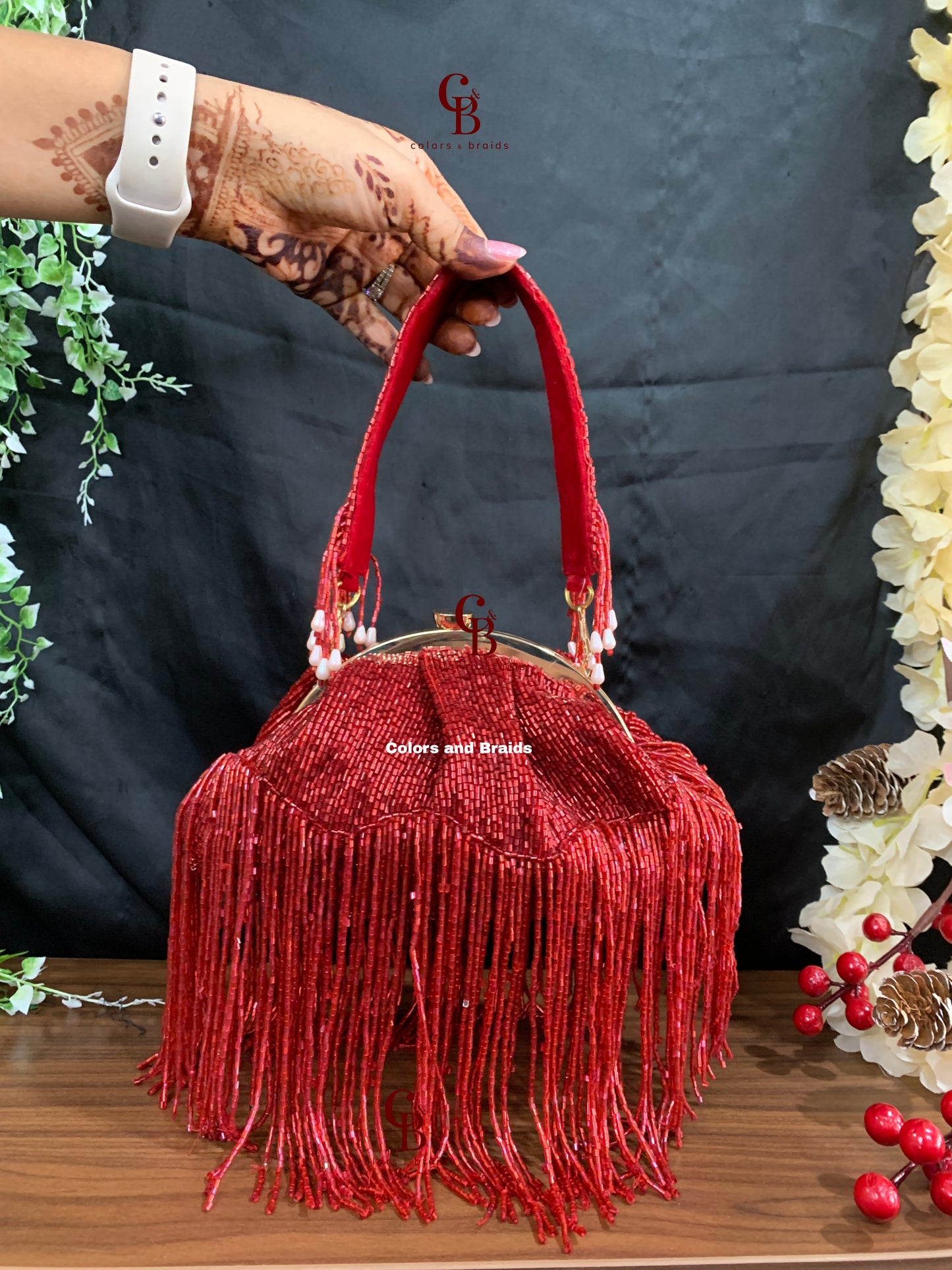 Cut Dana Long Tassel batua