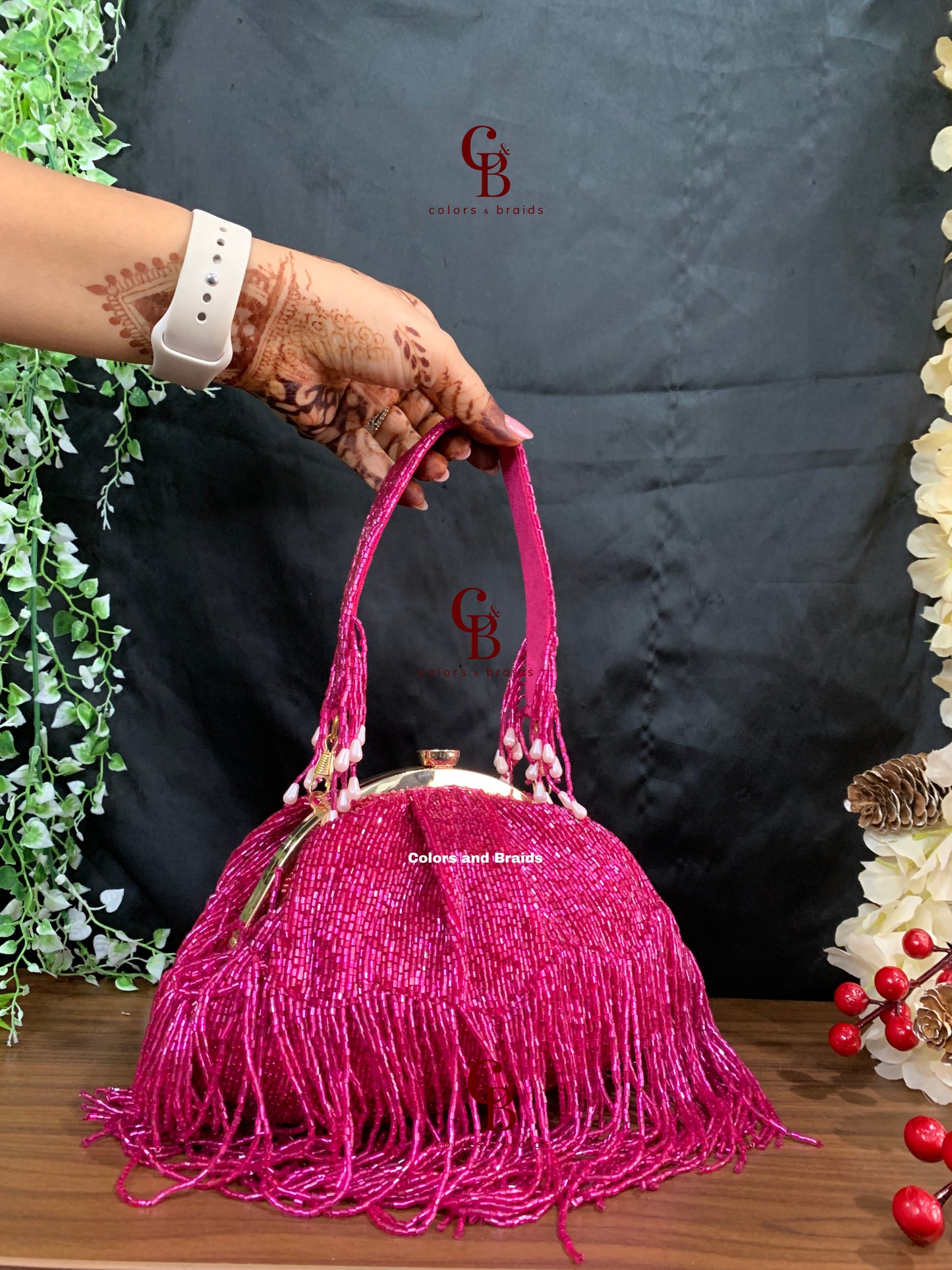 Cut Dana Long Tassel batua