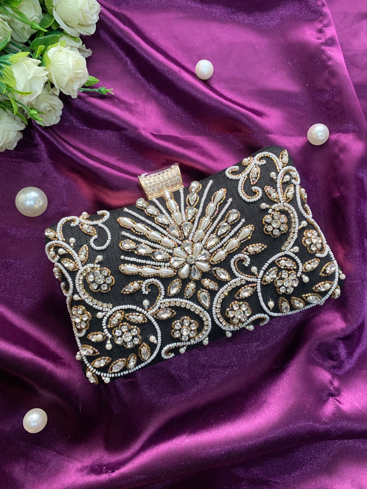 Aachal Clutch