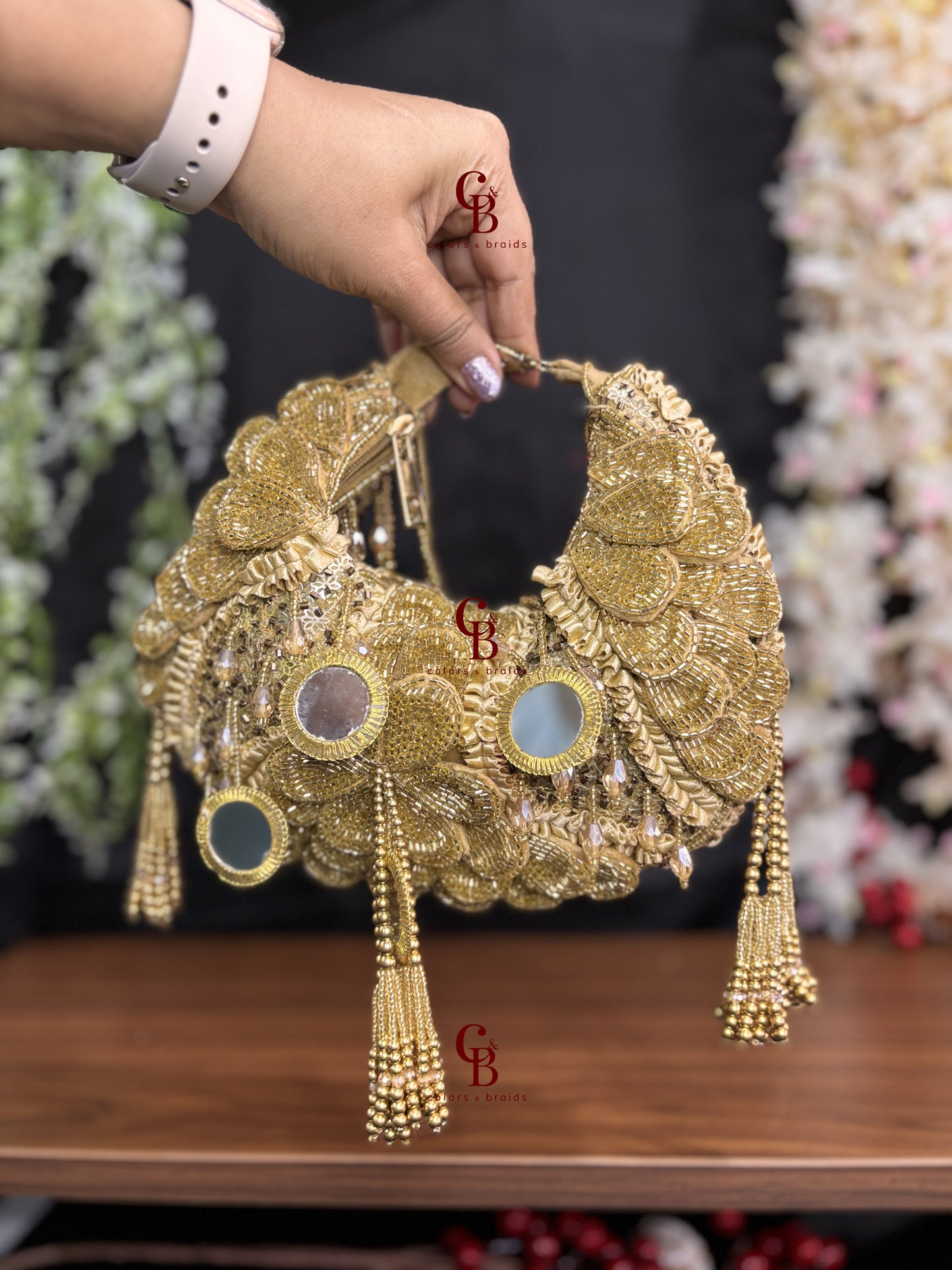 Primrose Mirror Potli in Gold and Silver color