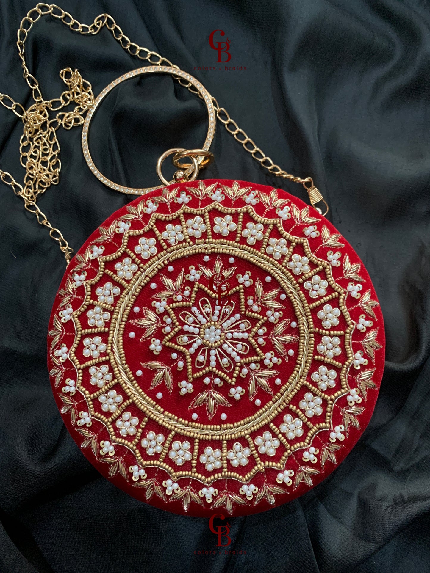 Iqra Round Name Clutch