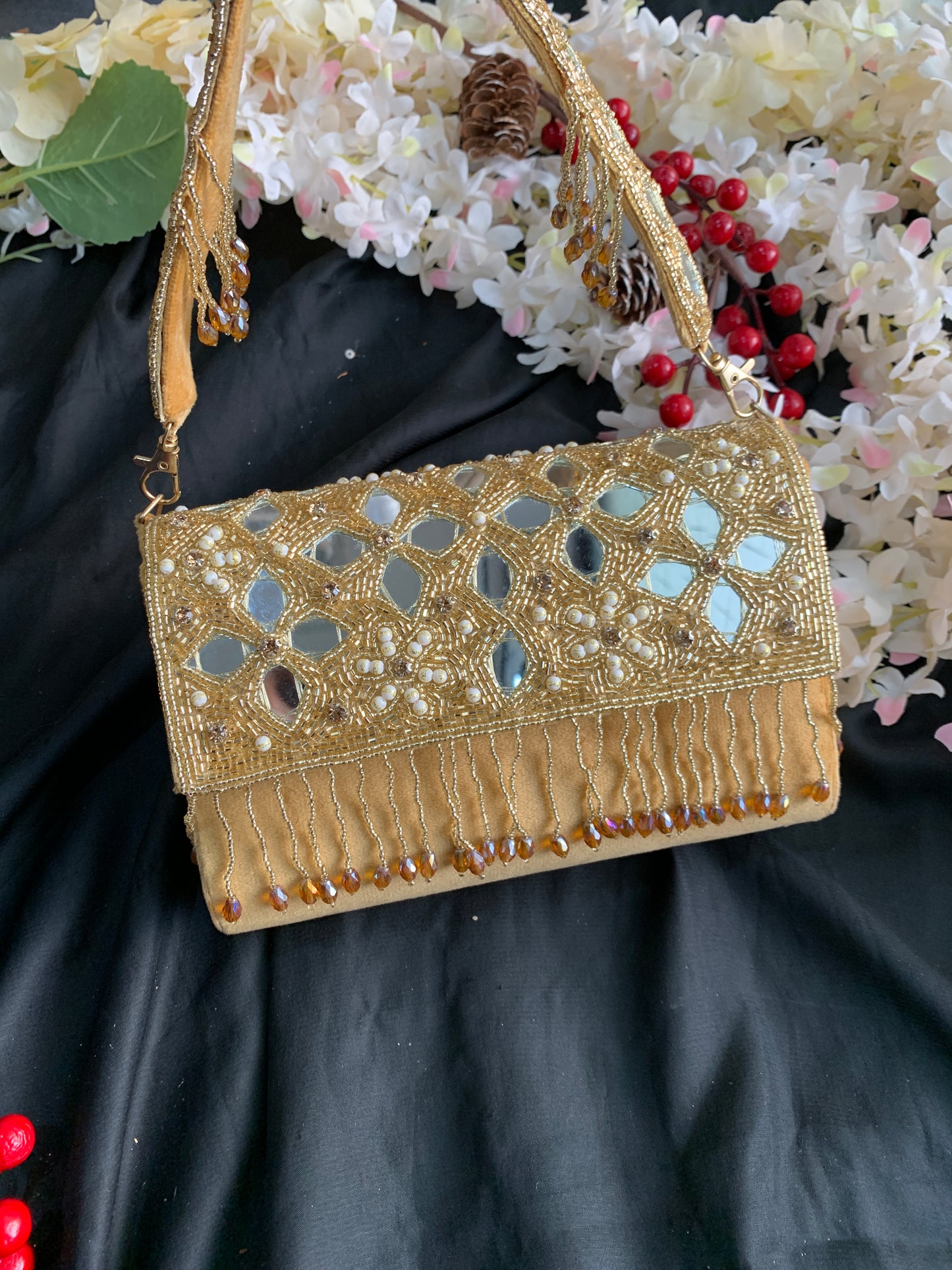 Mirror Flap Clutch