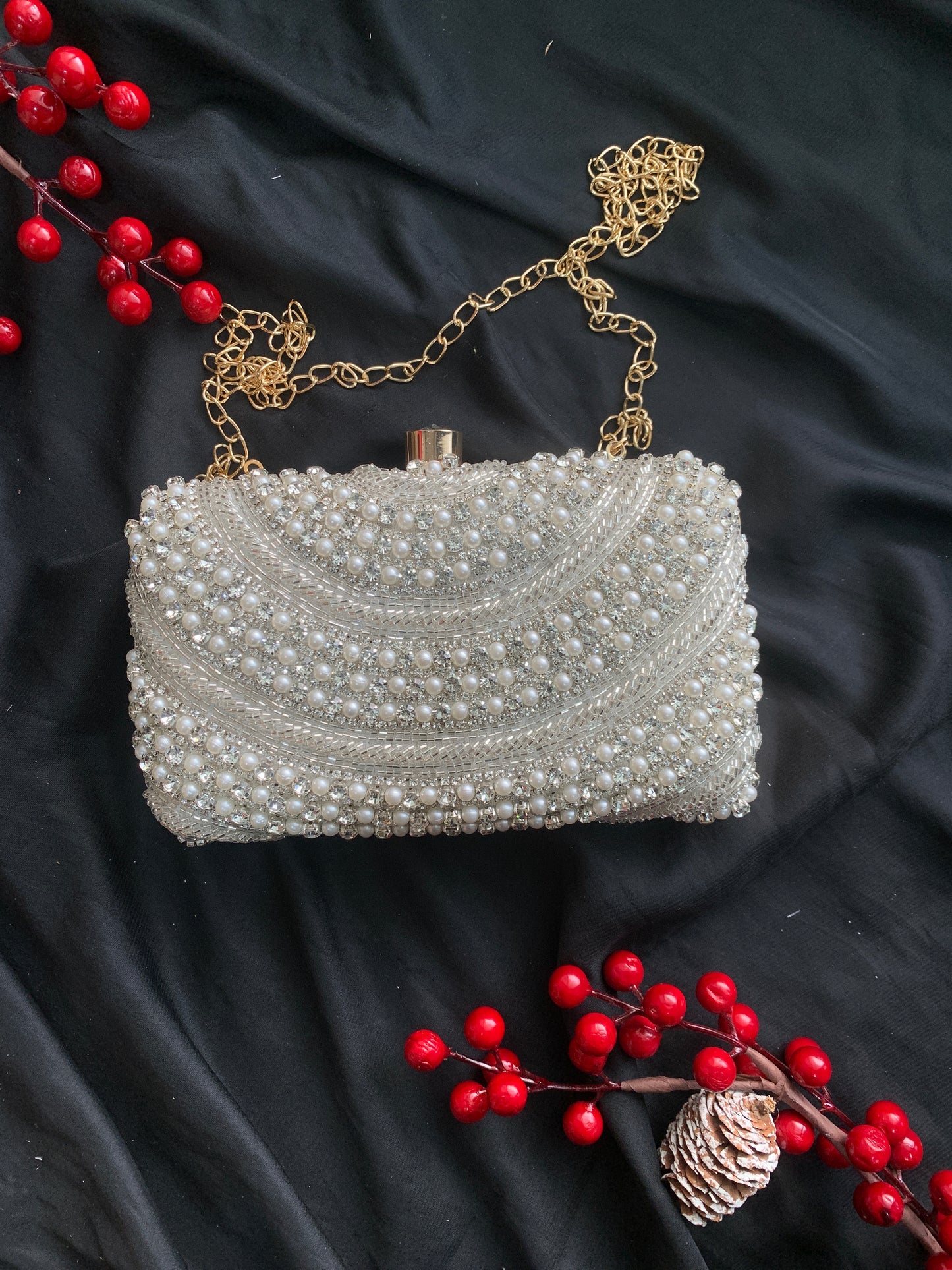 Pearl + Crystals Elegance Clutch