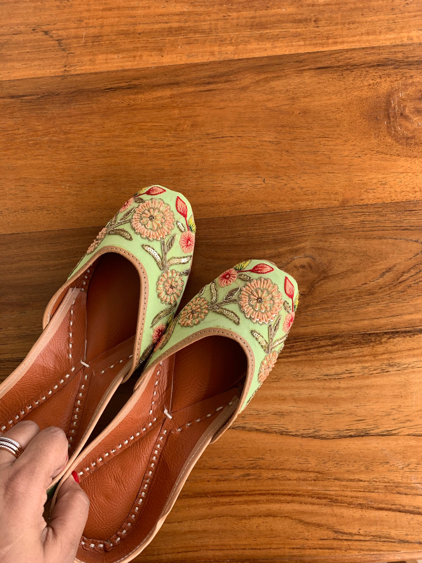 Floral Green Jutti